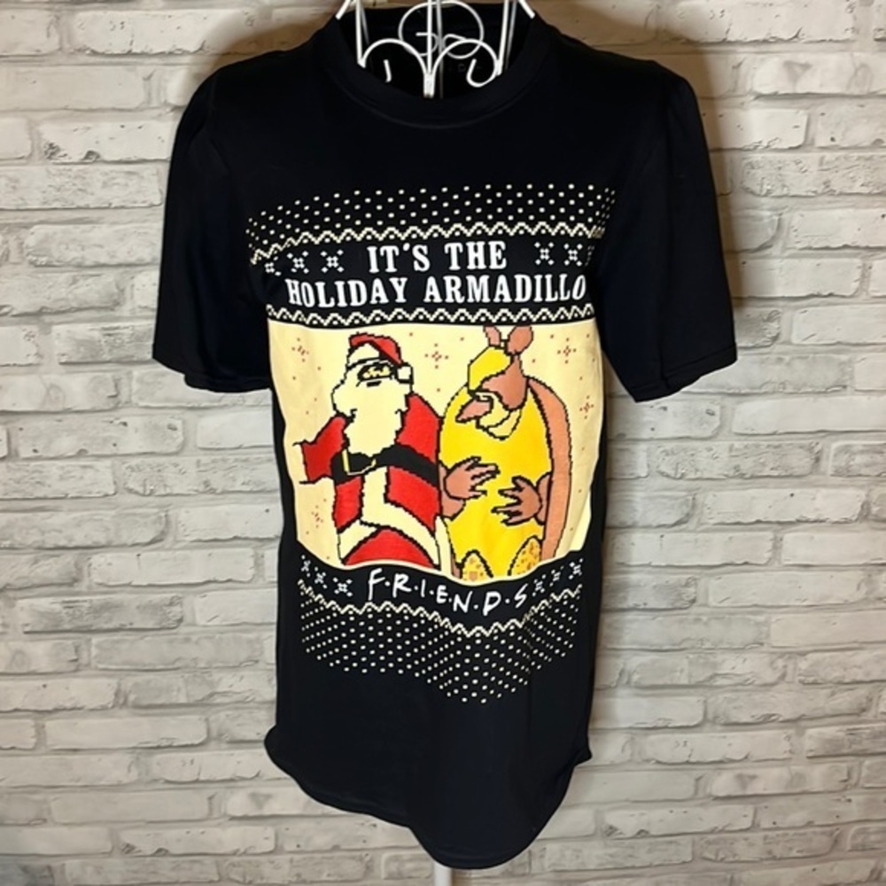 New FRIENDS Size Small Friends Holiday Armadillo Tee Christmas NWT